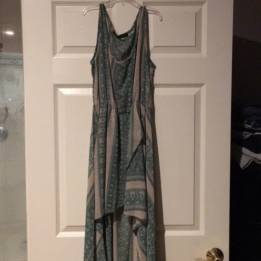 Patterned green dress